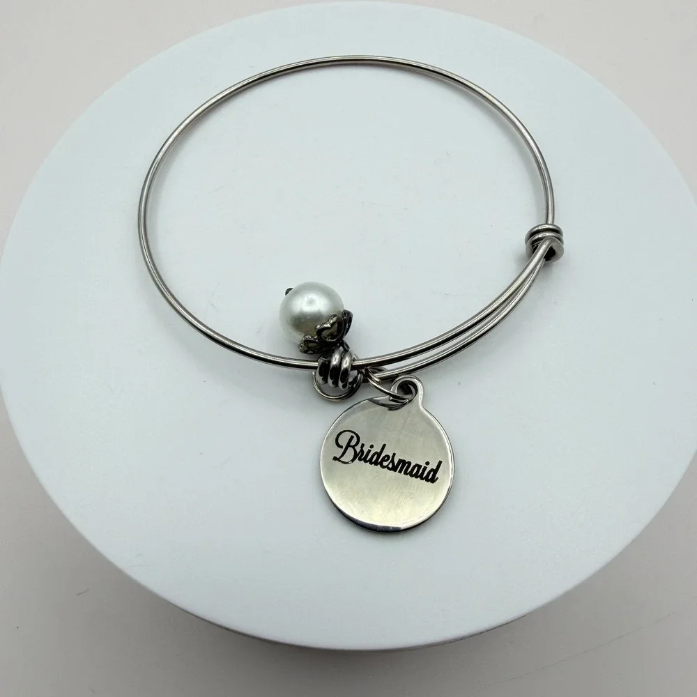 Vintage 90s Bridesmaid Silver Tone Expandable Bangle Bracelet Faux‎ Pearl Charm